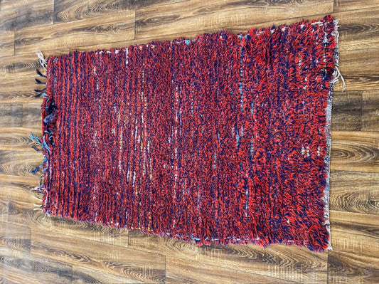 Tapis berbère vintage marocain de petite taille 3x5 pieds.