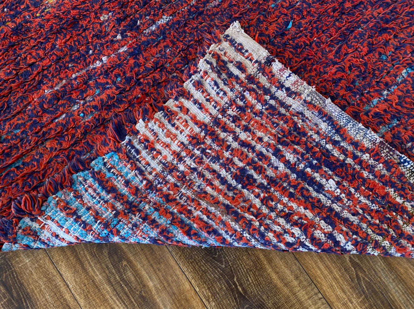 Tapis berbère vintage marocain de petite taille 3x5 pieds.