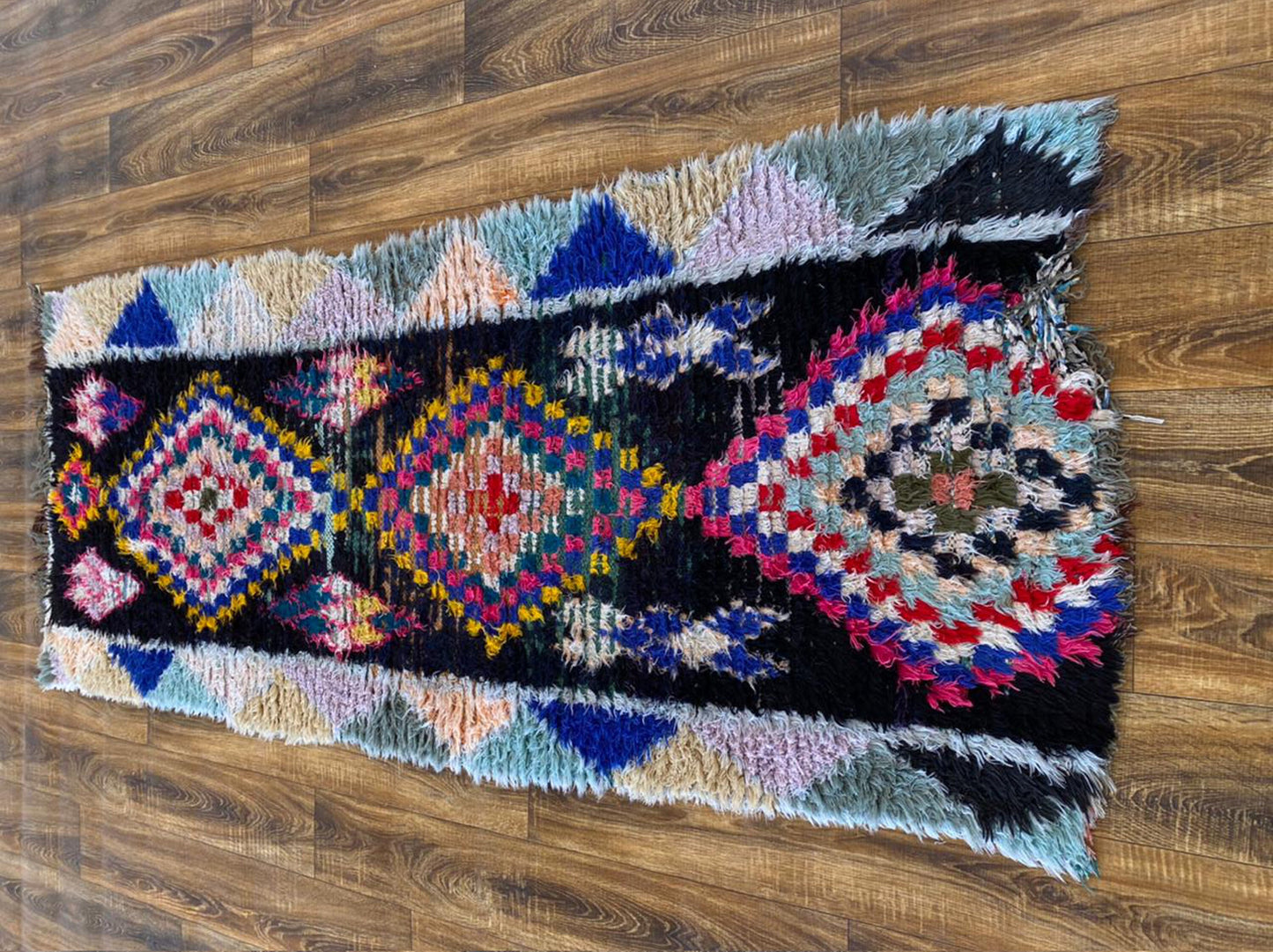 Vintage Moroccan Berber woven rug 3x7 ft.