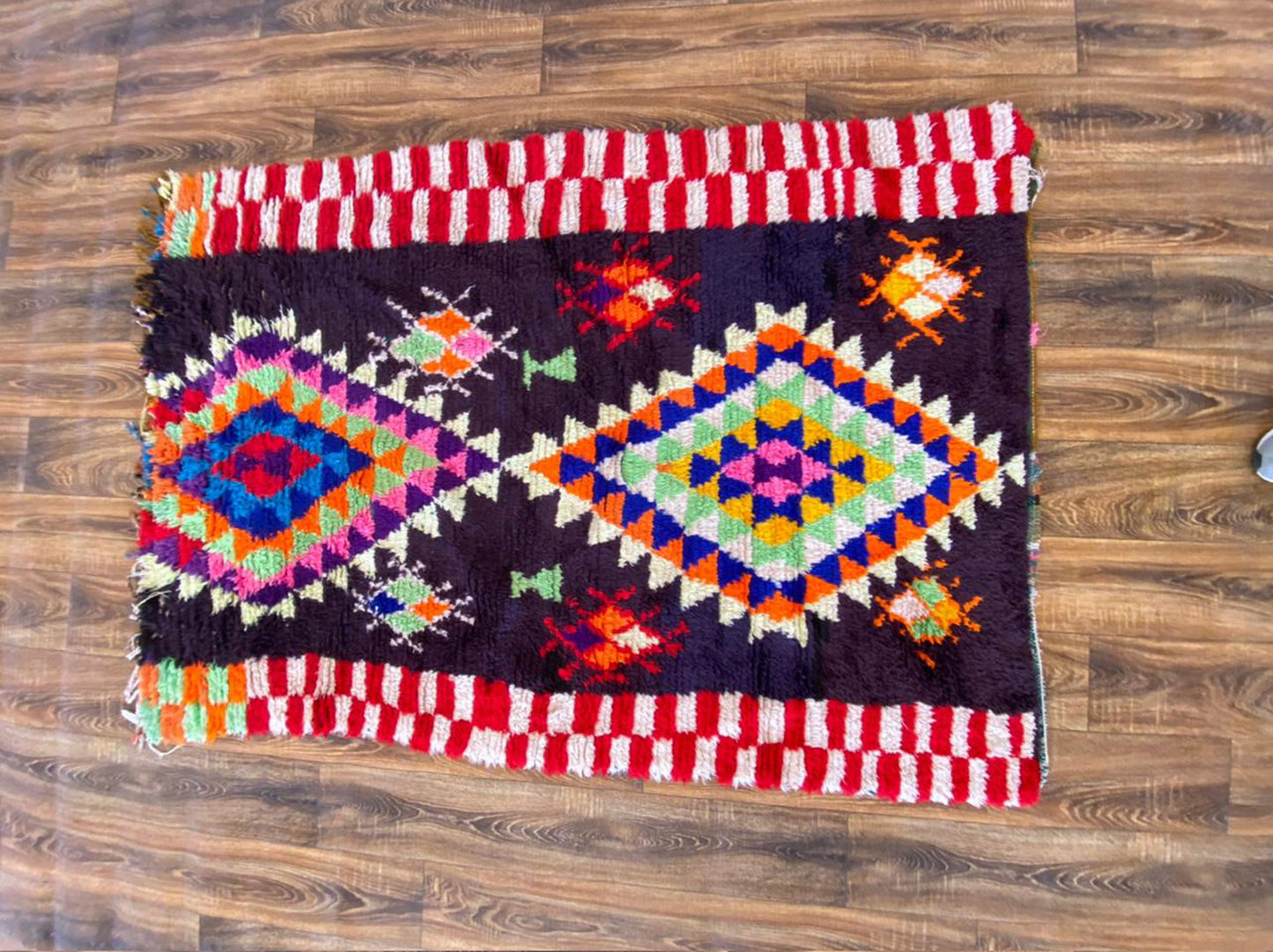 4x6 ft Moroccan vintage berber area rug .