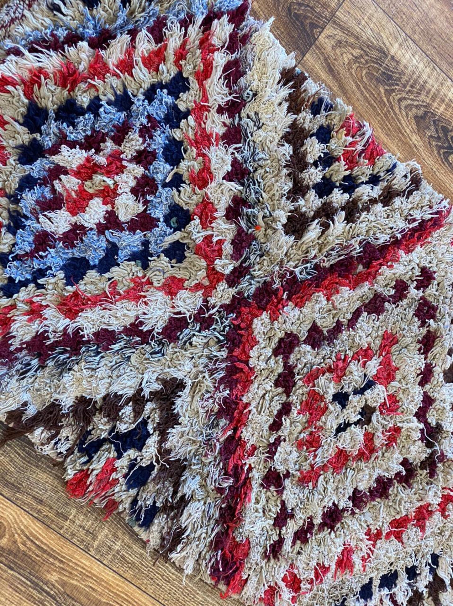 Small rug - Moroccan - Vintage narrow runner, 2x3 FT.