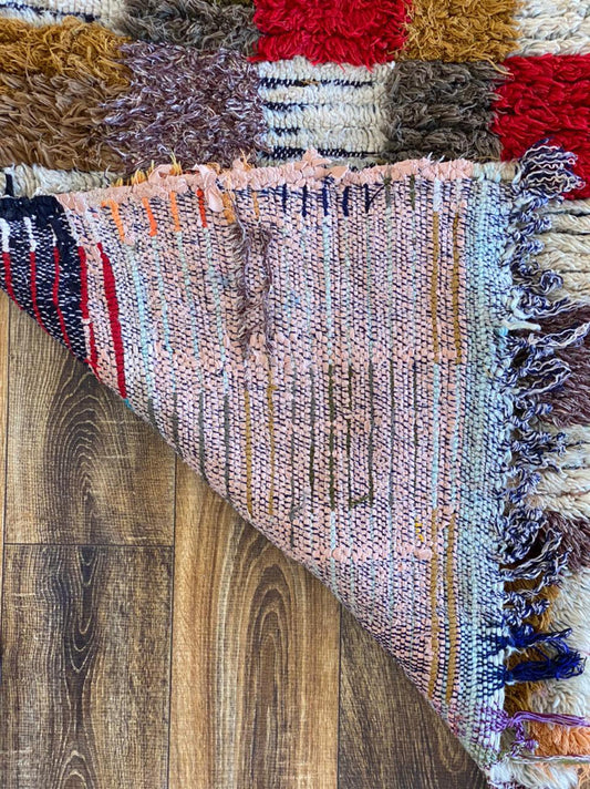 Petit tapis marocain vintage 2x6 pieds.