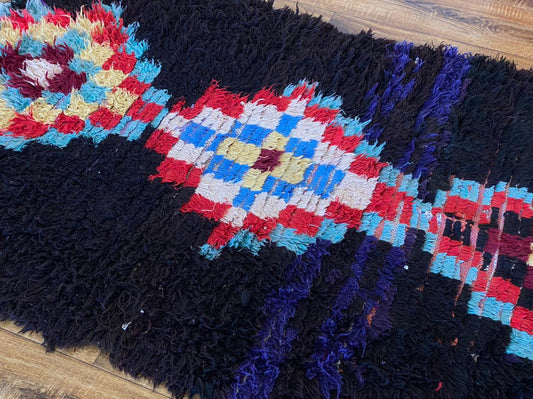 Vintage Moroccan Berber area rug 3x6 ft.