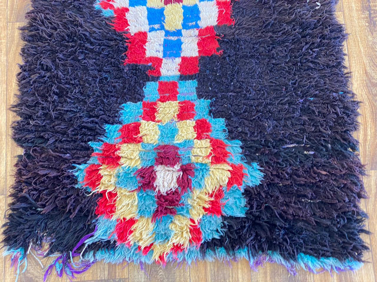 Vintage Moroccan Berber area rug 3x6 ft.