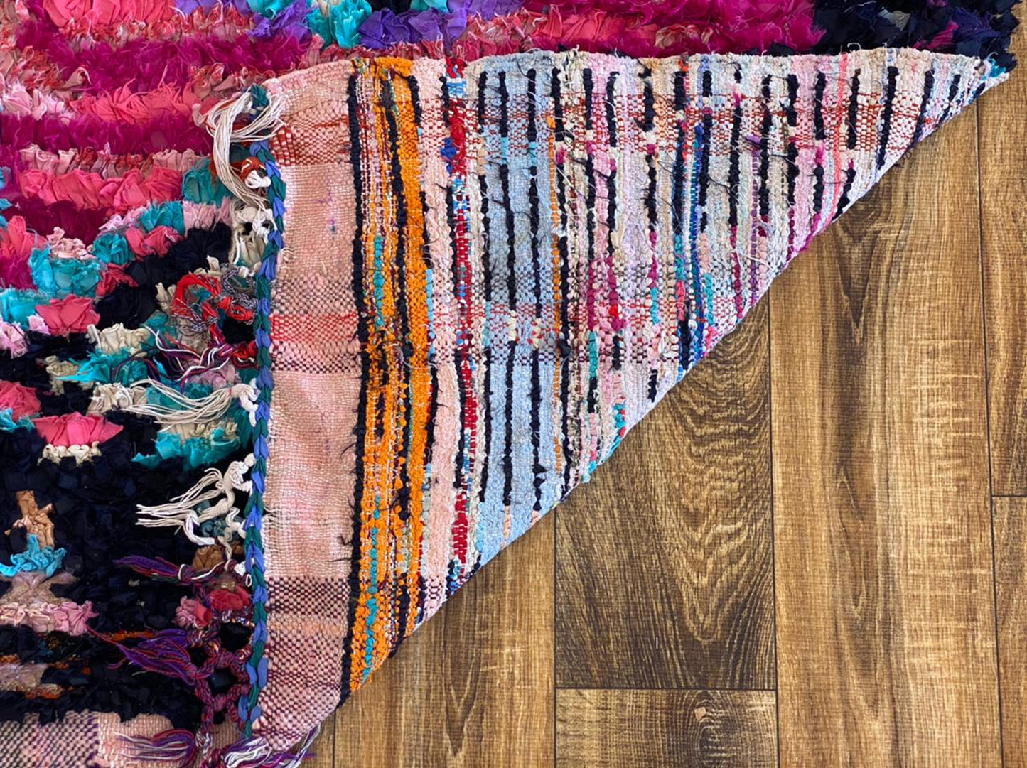 Tapis tribal berbère marocain Boucherouite coloré 4x9.