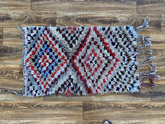 Small rug - Moroccan - Vintage narrow runner, 2x3 FT.