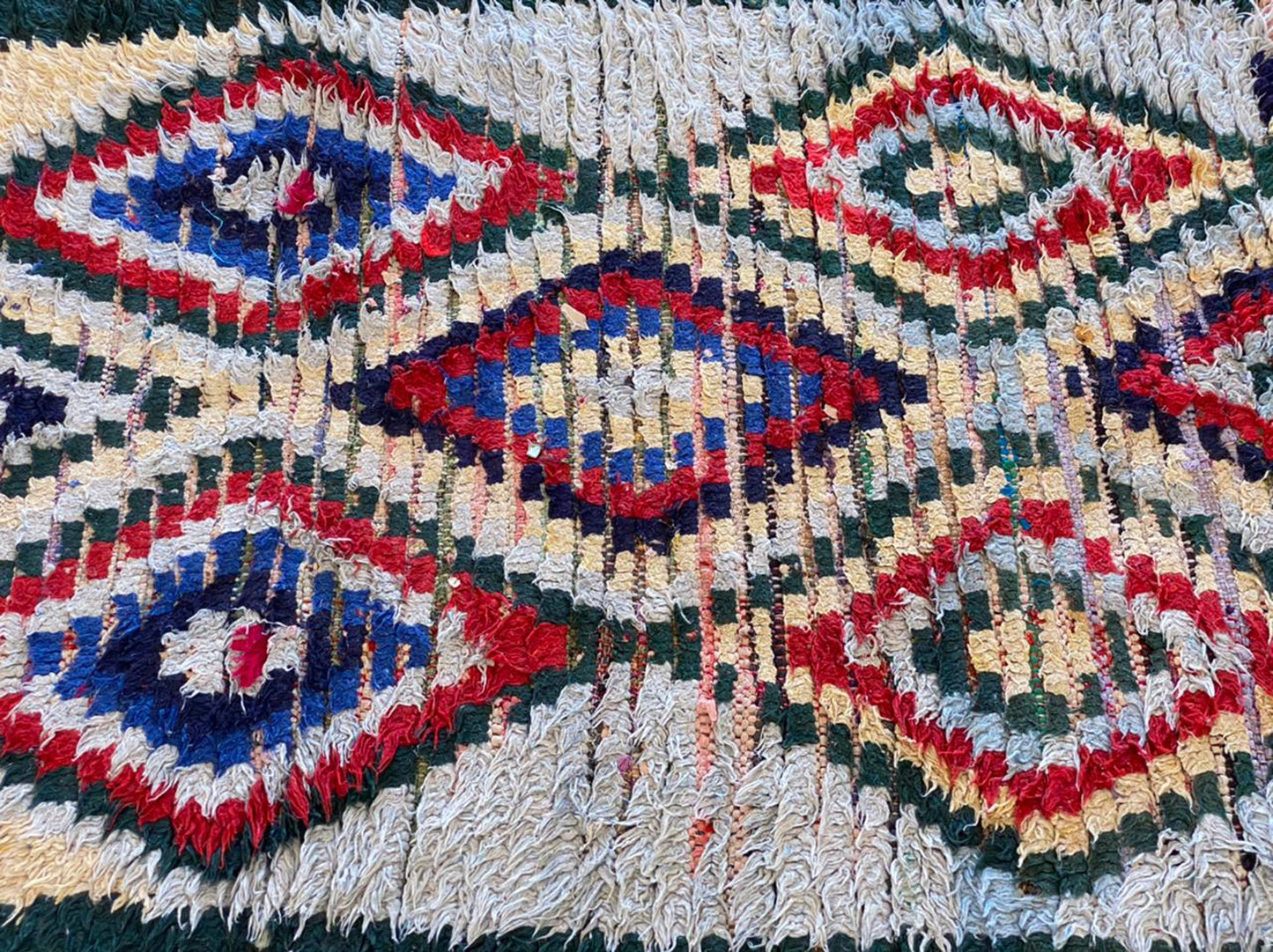 Moroccan small vintage rug 3x5 ft.