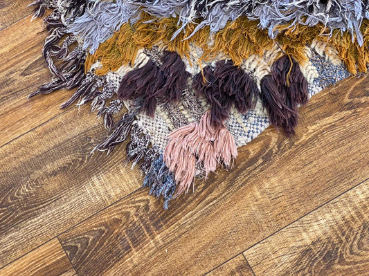 Tapis de couloir marocain étroit et coloré de 2 x 11 pieds.