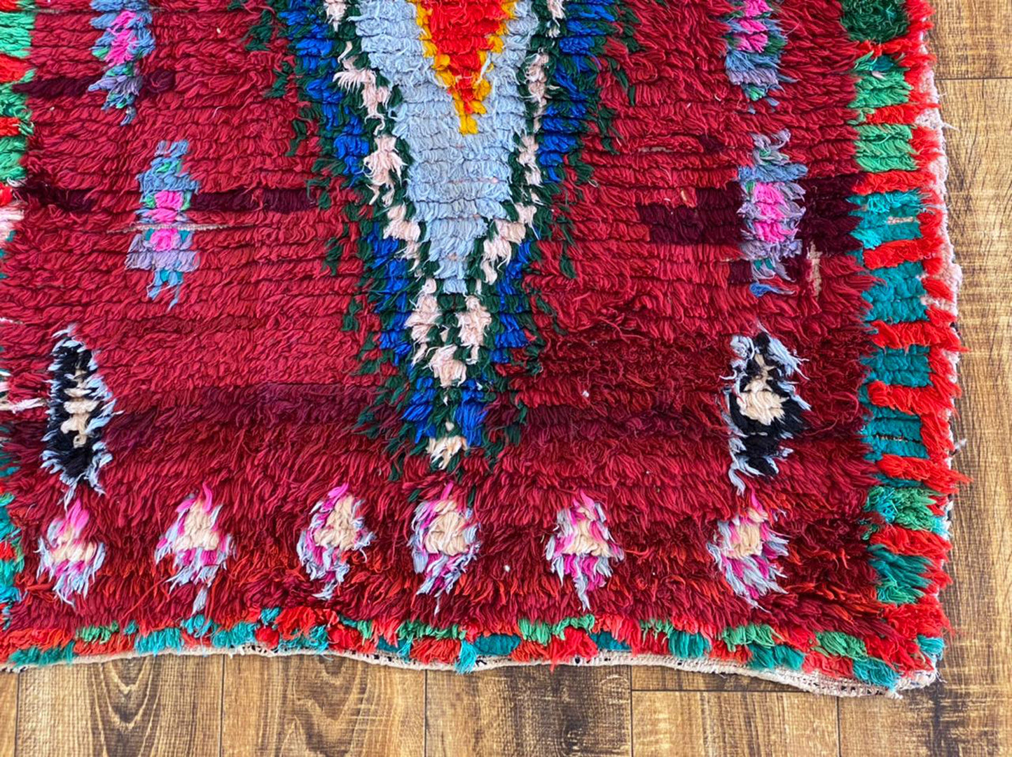 Tapis de couloir marocain étroit et coloré de 2 x 8 pieds.