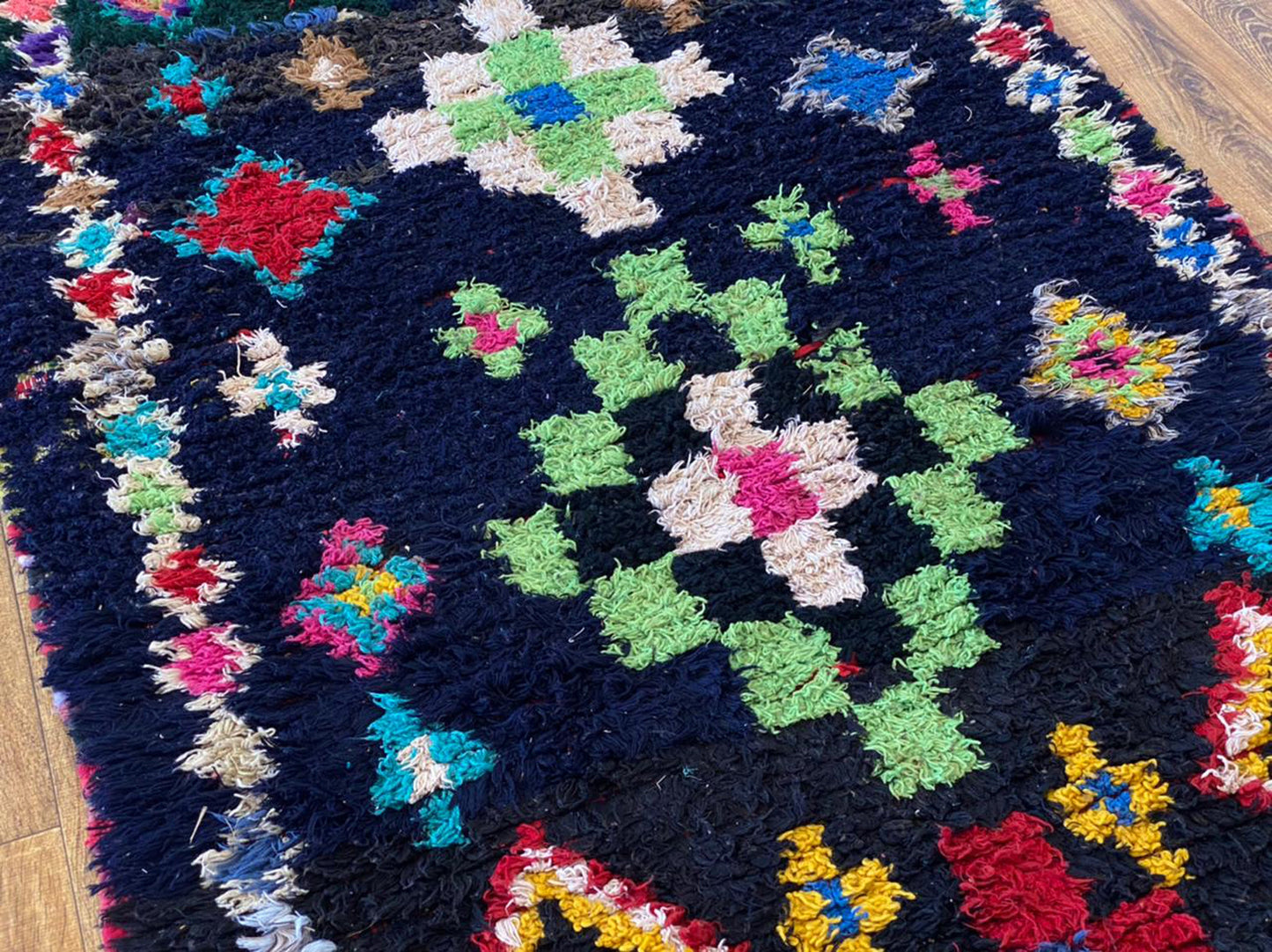 Vintage Berber Moroccan area rug 4x10 ft.