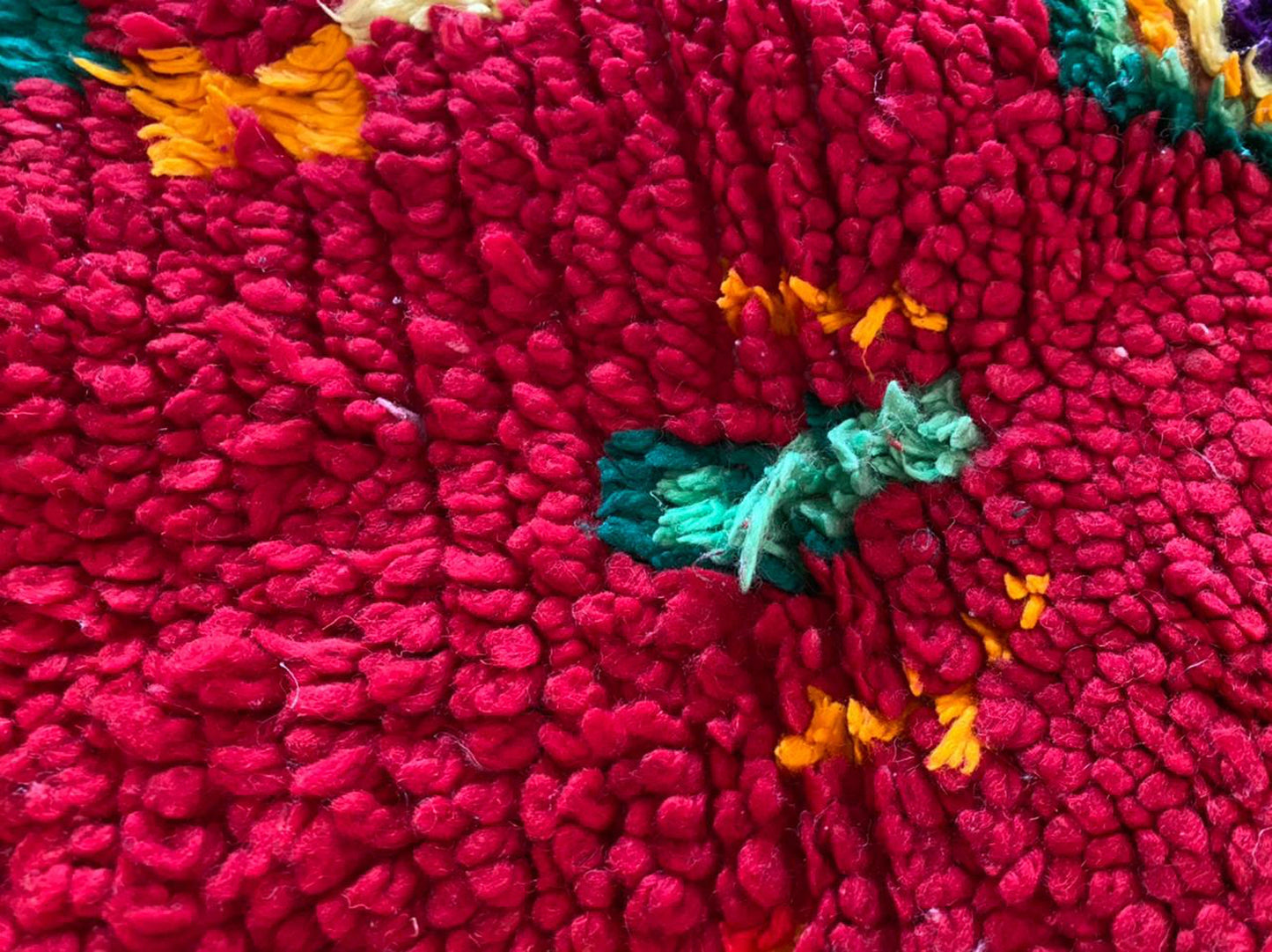 Tapis marocain vintage 4x5 pieds.