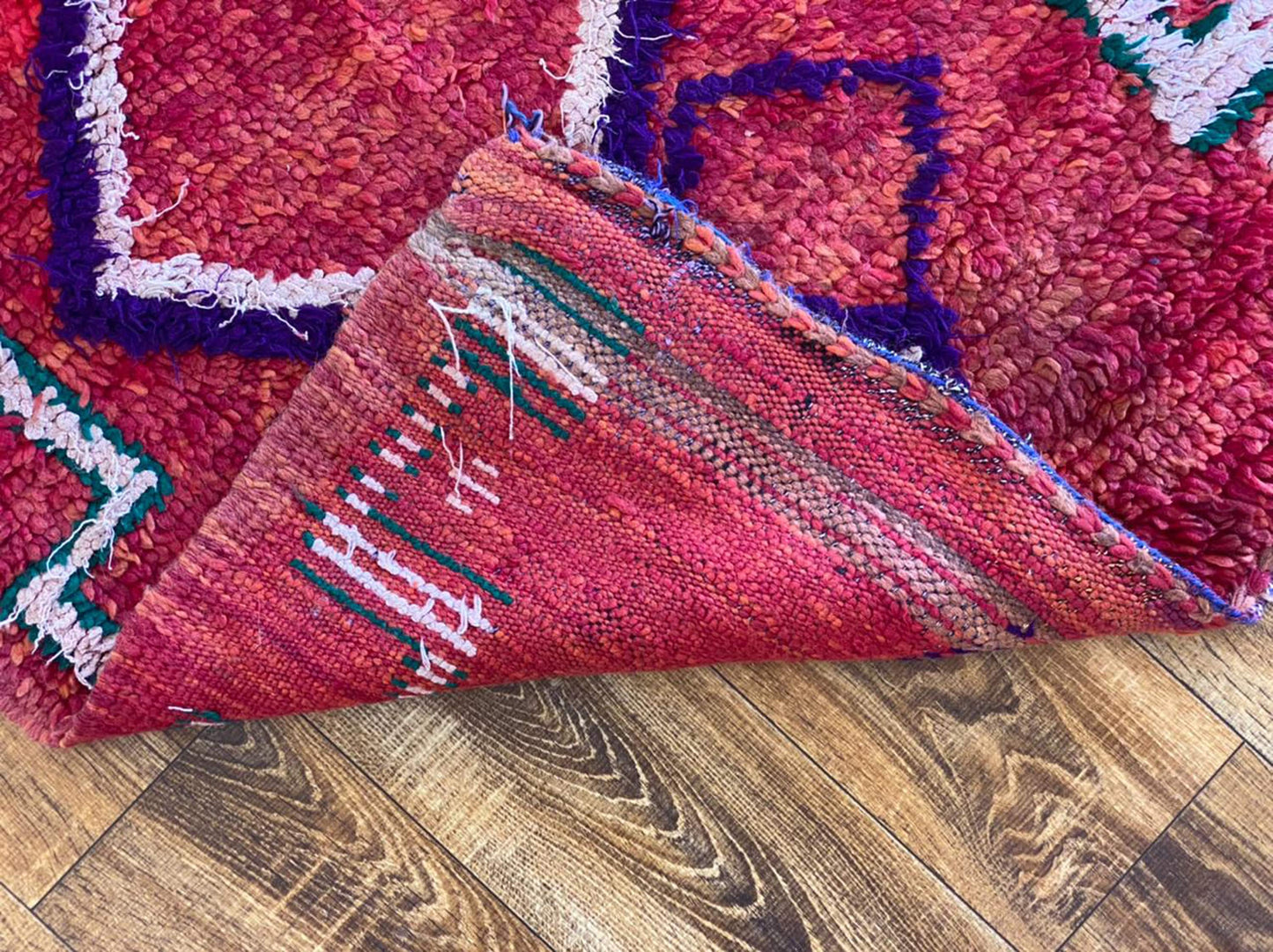 Tapis de couloir marocain étroit et coloré de 2 x 10 pieds.