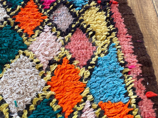 5x7 ft Berber Moroccan area rug.