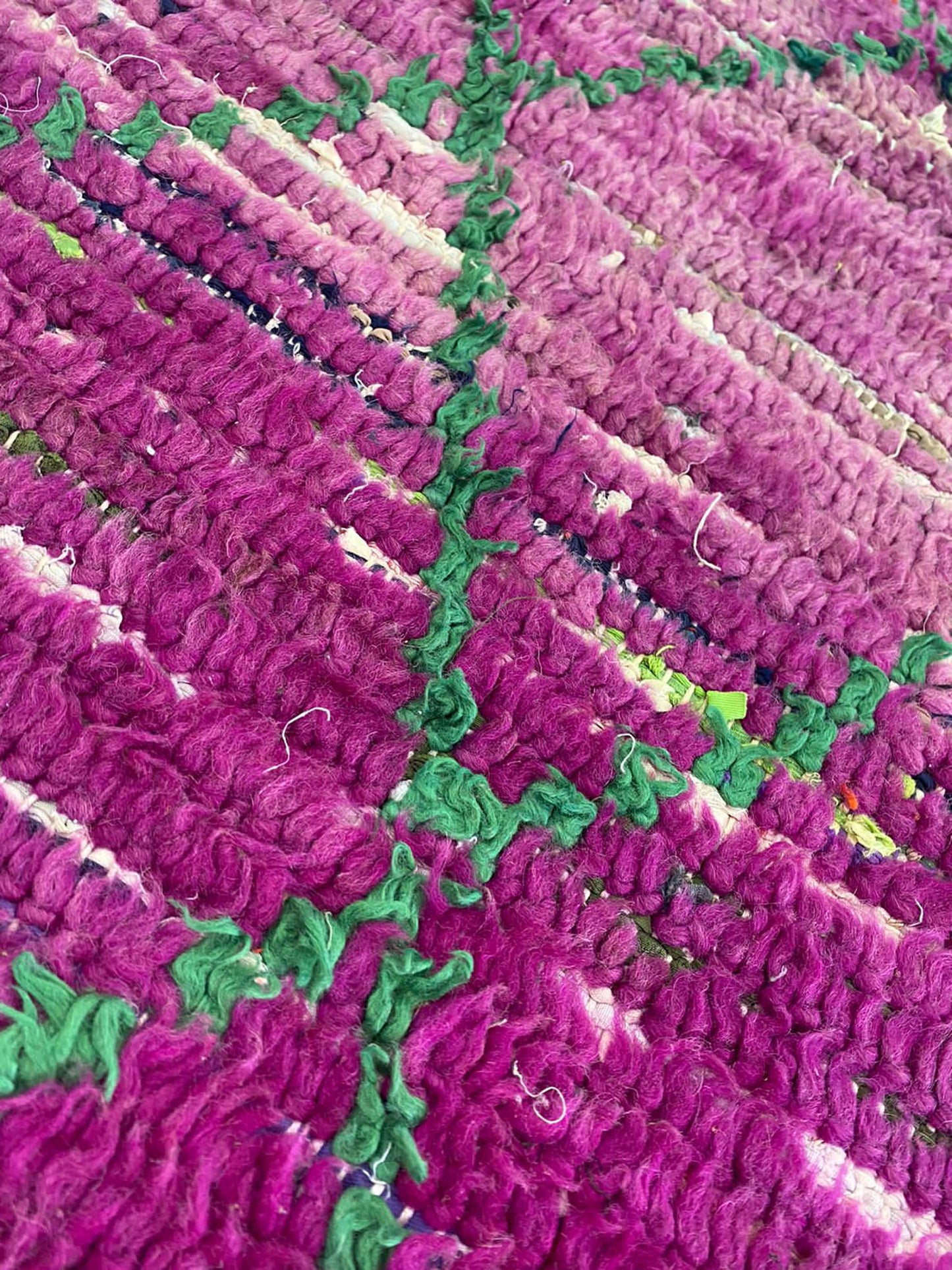 Tapis vintage délavé violet 2x8 pieds, tapis étroit tissé en laine.