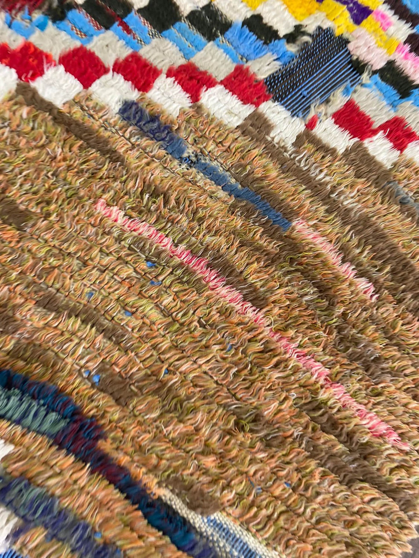 Tribal Berber vintage area Rug. Moroccan woven Small Rugs, 4x6 ft.