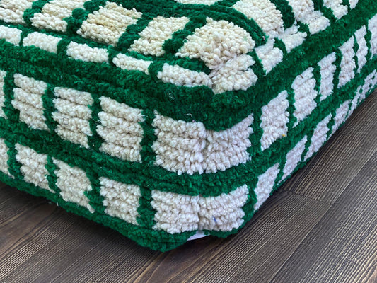 Pouf ottoman carré berbère marocain vert.