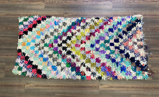 Tapis de couloir à carreaux vintage marocain Boucherouite 3x6, petit tapis berbère coloré.