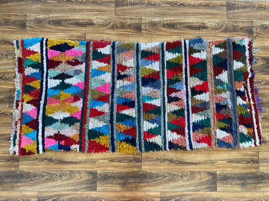 Tapis de couloir rayé et coloré à losanges 3x7, tapis berbère marocain vintage.
