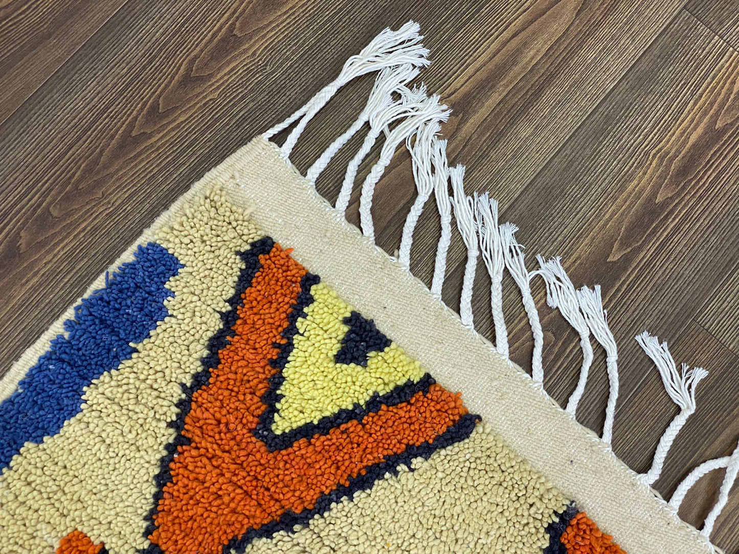6x4 Feet Berber Moroccan Shag Area Rug.