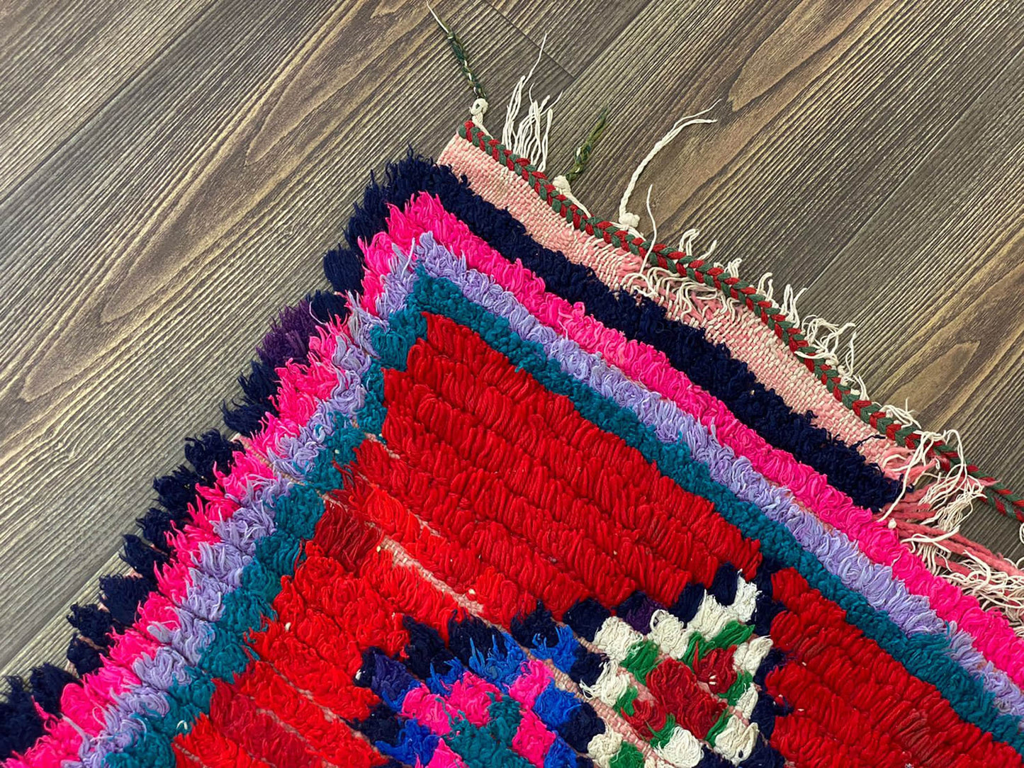 6x4 Feet Red Diamond Moroccan Vintage Area Rug.