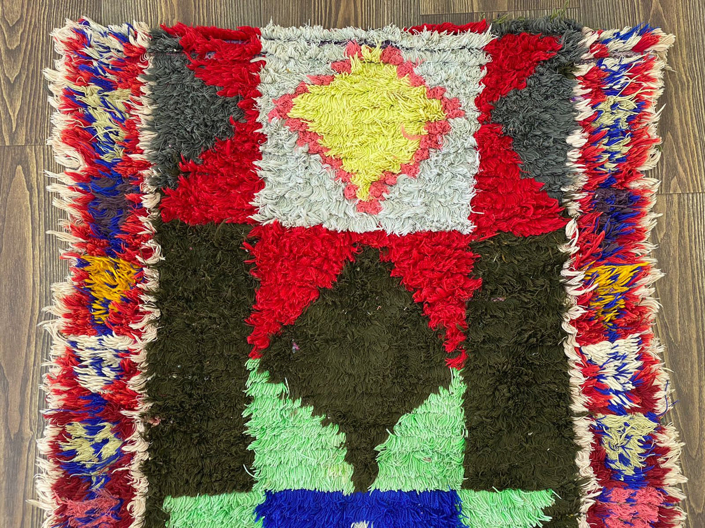 Tapis de couloir tribal marocain vintage 2x8.