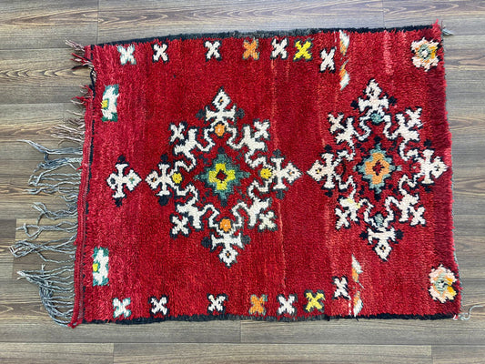 Petit tapis vintage en laine rouge 3x4, tapis berbère marocain tissé à la main.