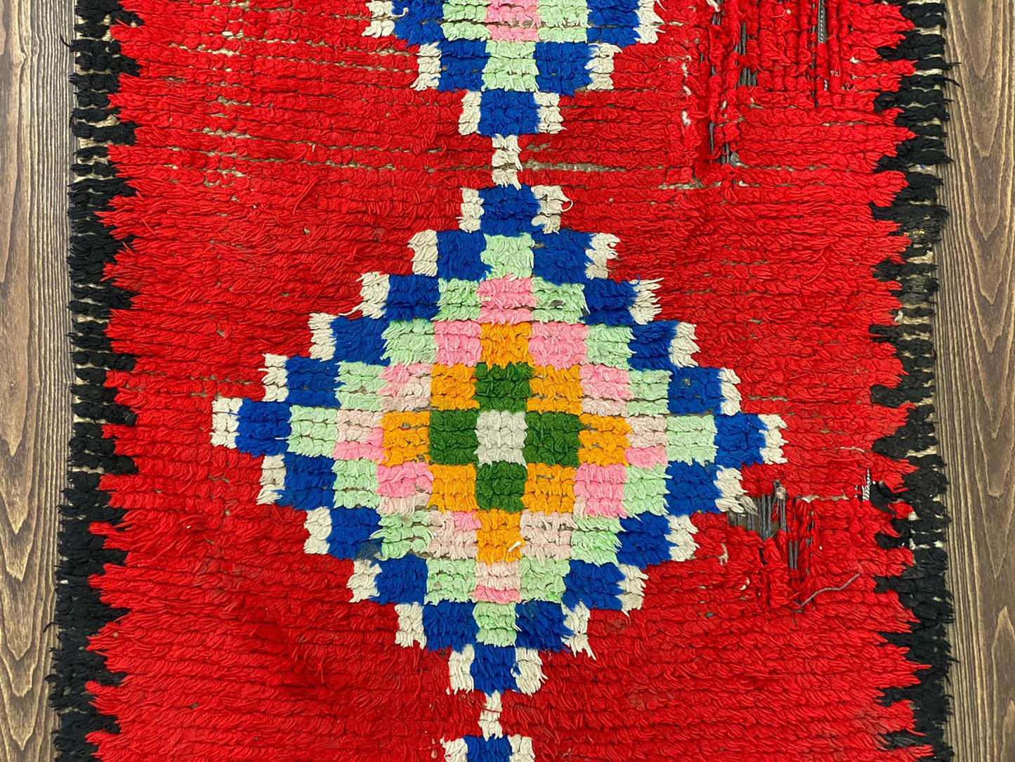 Tapis de couloir marocain rouge vintage 2x10, tapis berbères étroits et longs.