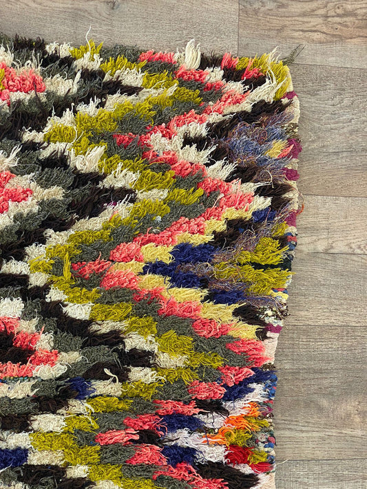 Long vintage colorful diamond 3x7 rug.