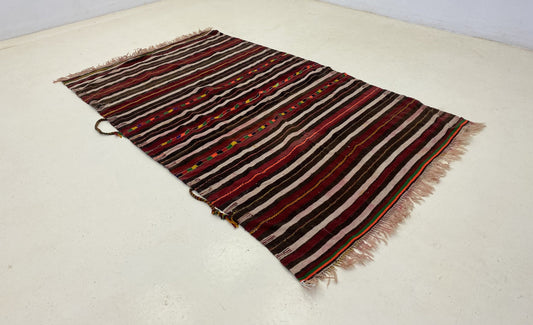 Vintage bohemian Moroccan wool area rug 4x7 ft.