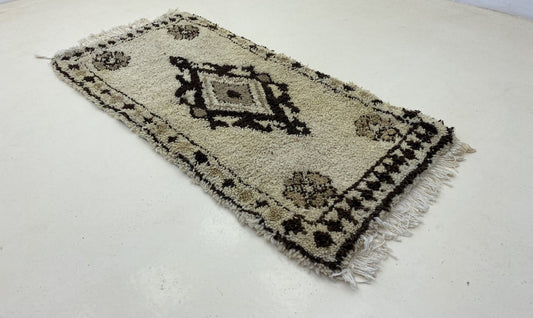 Moroccan woven vintage Wool runner rug 3x6 ft.