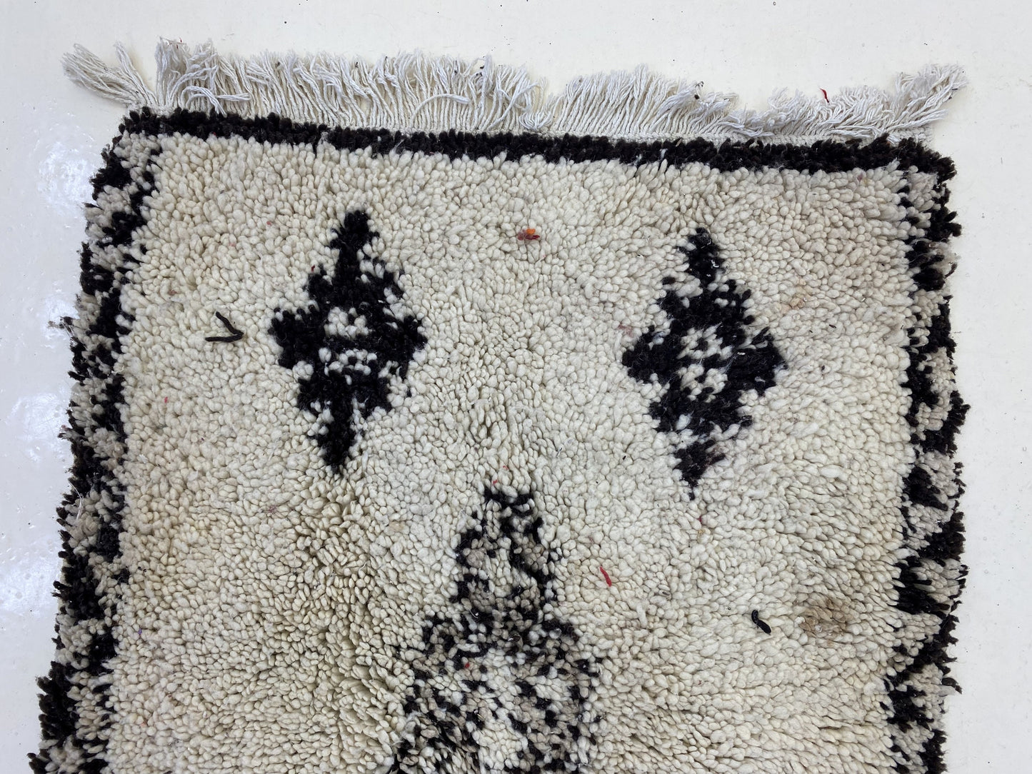 Moroccan woven soft Wool rug runner 3x6 ft.