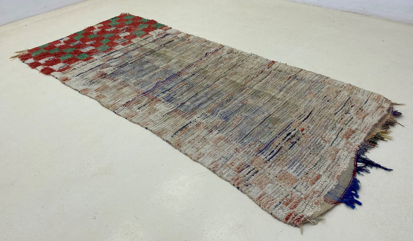 Tapis de couloir vintage à carreaux 3x8, tapis de couloir berbère marocain.