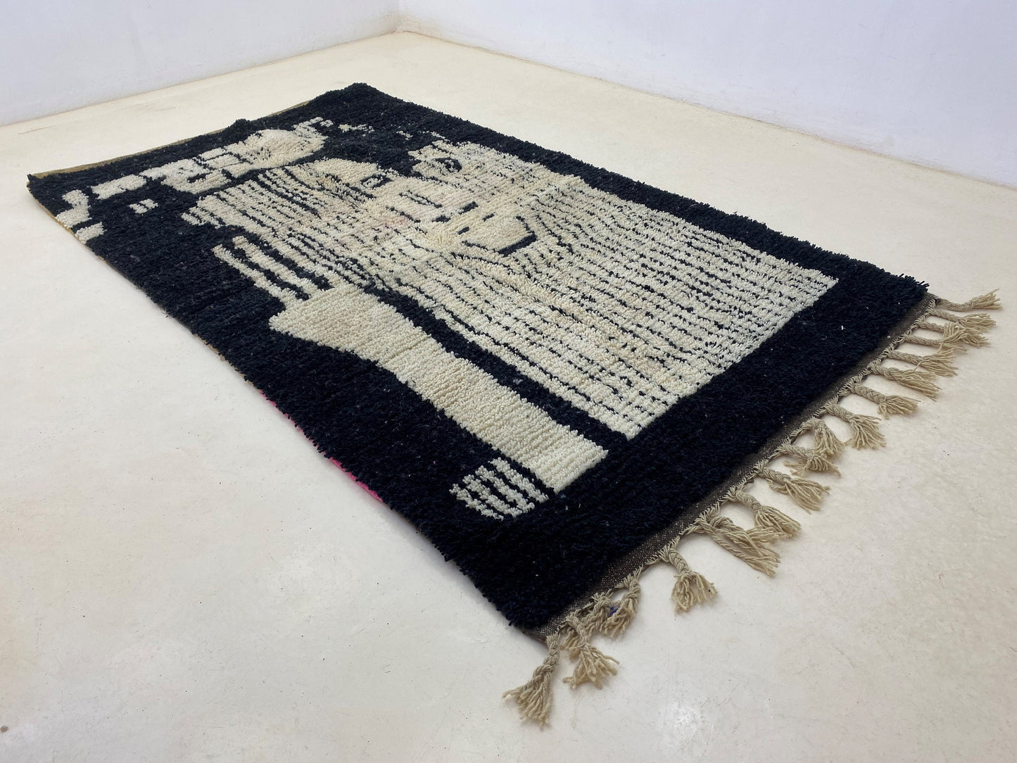 Tapis en laine noué à la main sur mesure - Tapis berbère marocain authentique.