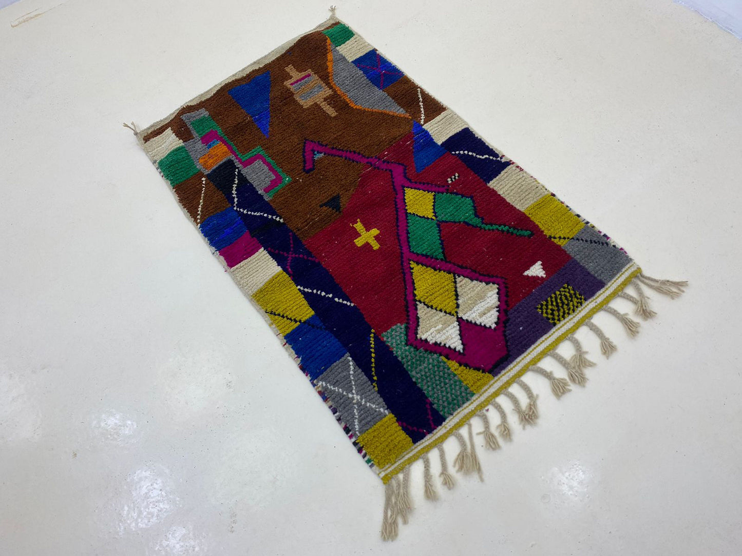 Tapis marocain coloré - Tapis berbère en laine personnalisé, tapis fait main.