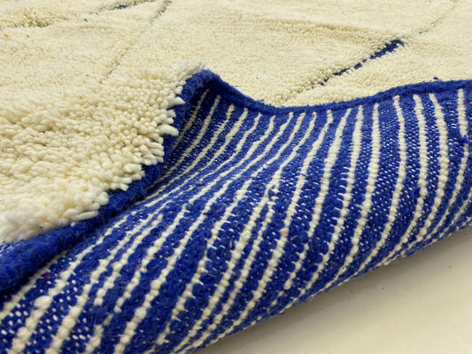 Tapis berbère marocain personnalisé de style bohème, tapis tissé à la main minimaliste.