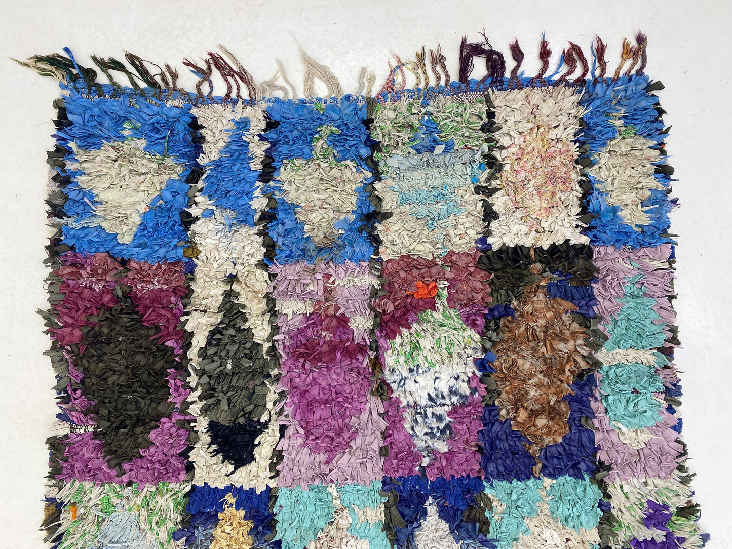 4x9 Boucherouite Moroccan Runner Rug, Colorful Diamond Pattern .