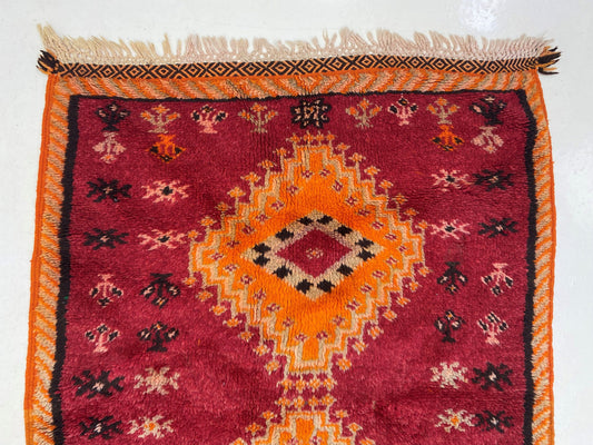 Tapis marocain vintage 3x4, petit design berbère.