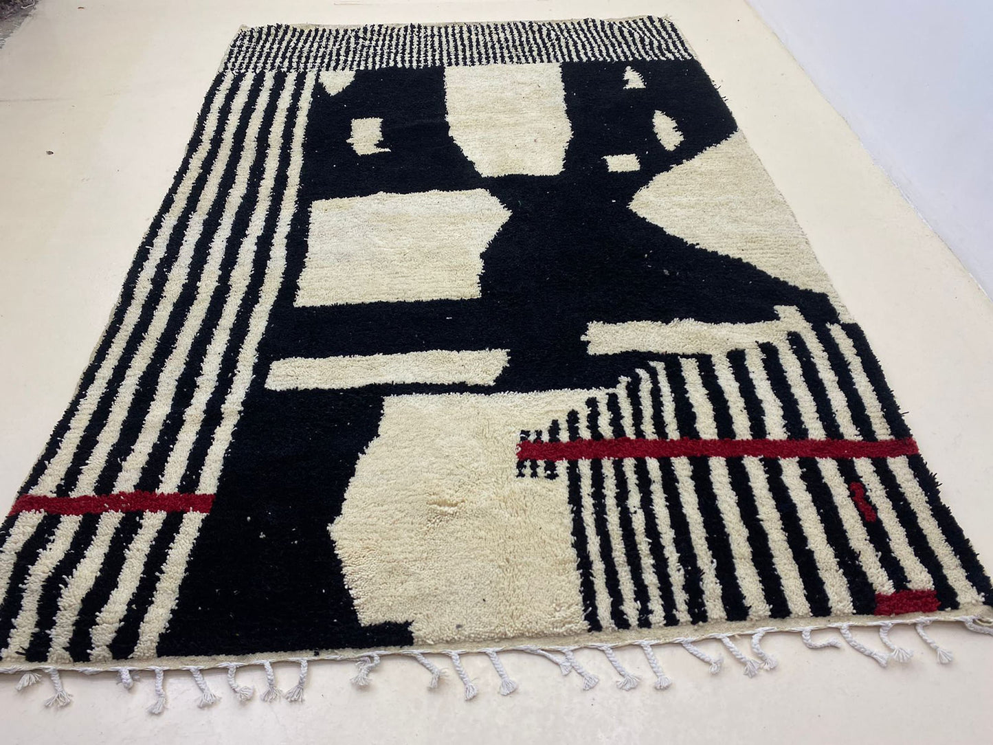 Vibrant Handwoven Moroccan Rug, Colorful Bohemian Style for Living Room.