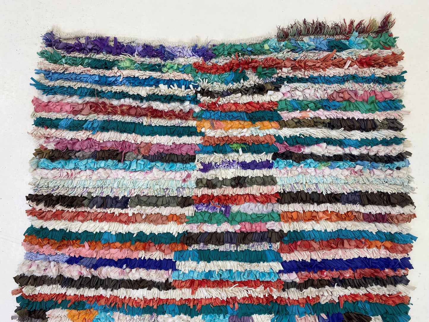 Tapis de couloir marocain Boucherouite 3x10, tapis bohème vintage.