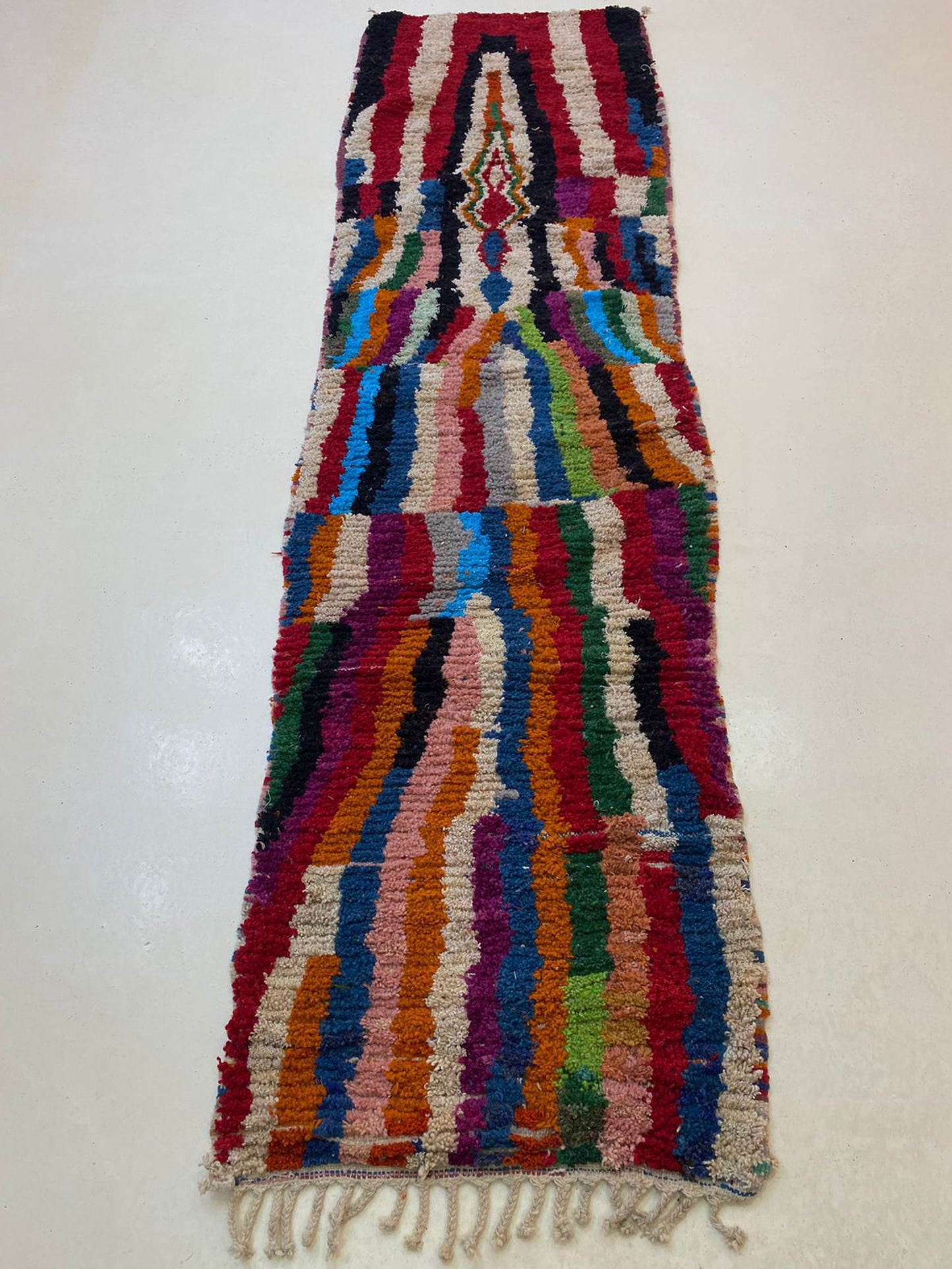 Tapis de couloir berbère marocain, tapis de couloir en laine bohème personnalisé.