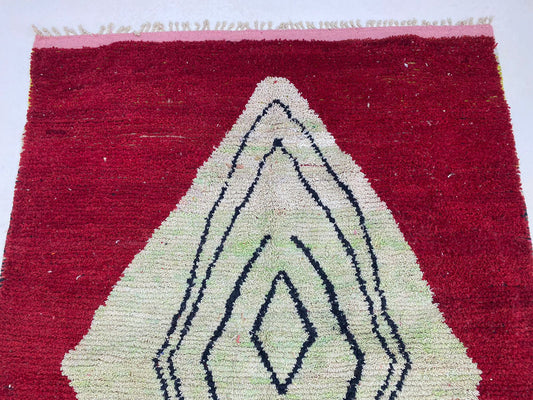 Tapis berbère marocain tissé à la main, tapis personnalisé pour votre salon.