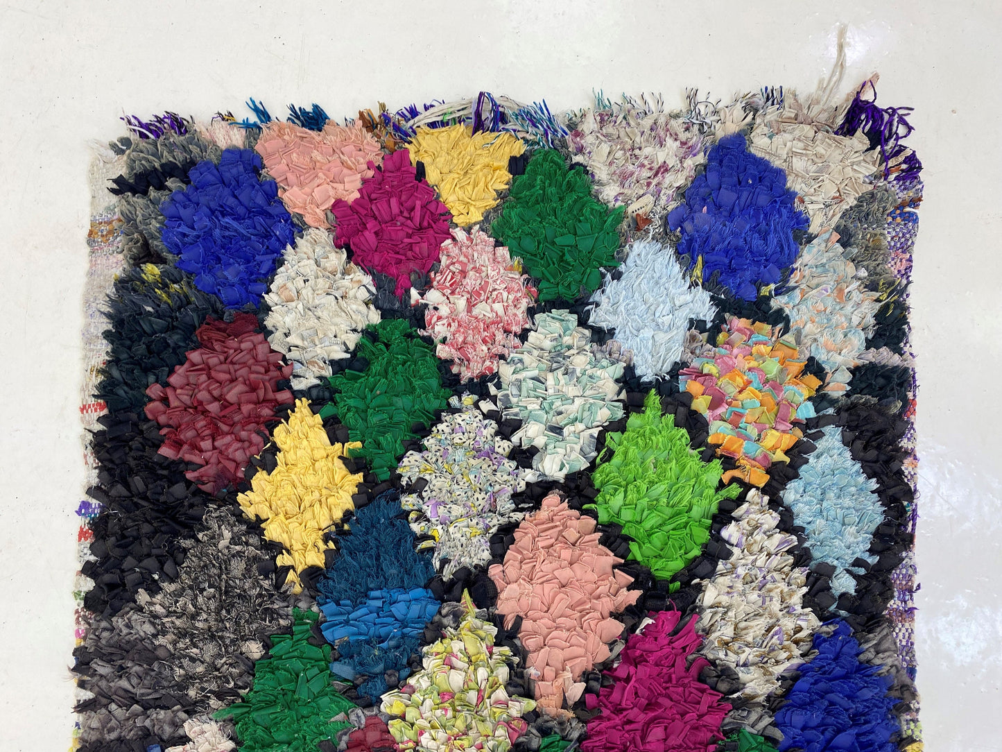 2x5 Vibrant Moroccan Vintage Rug, Perfect for Boho Decor.