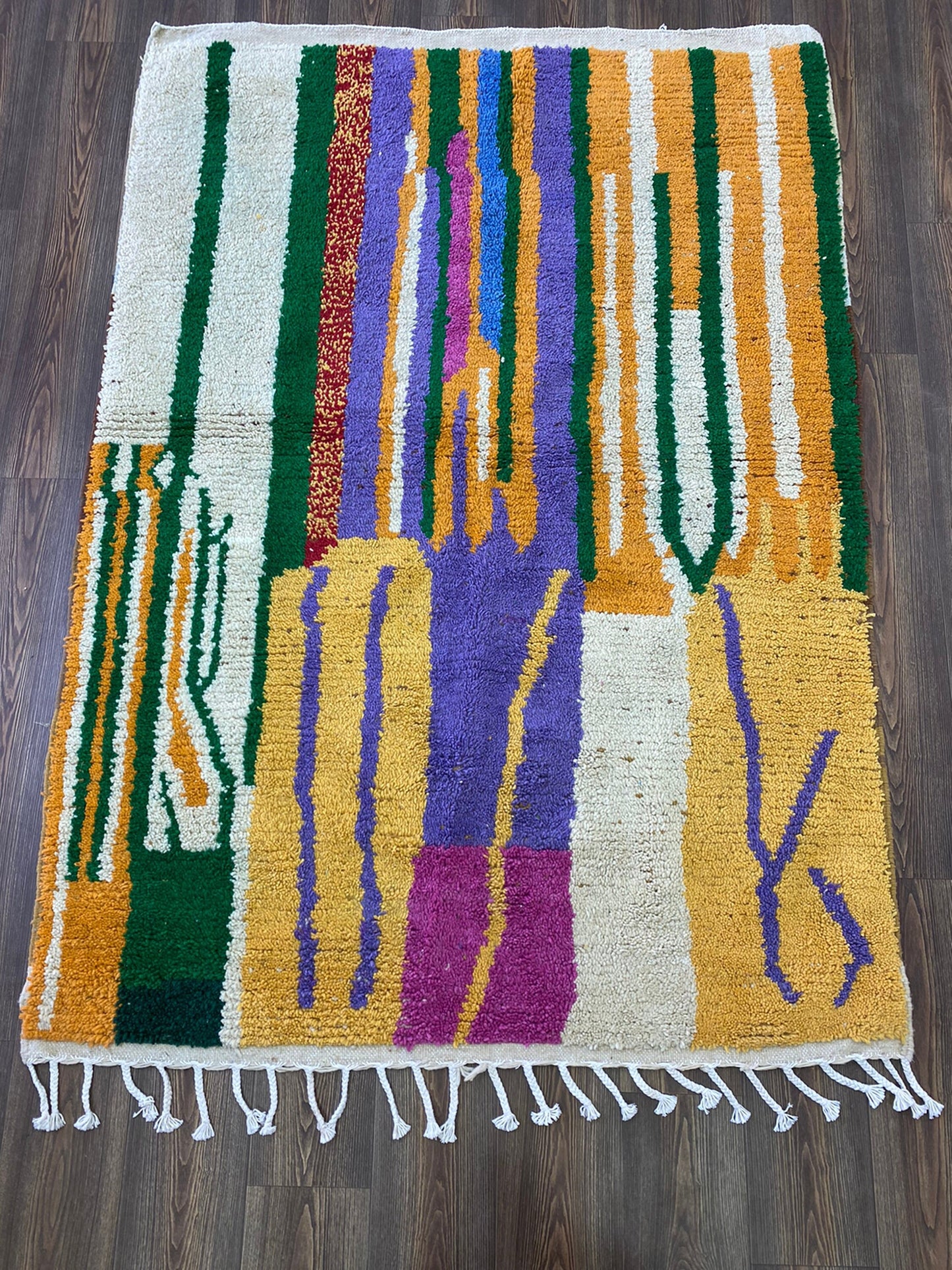 Tapis en laine marocain Boho, tapis berbère unique fait à la main.