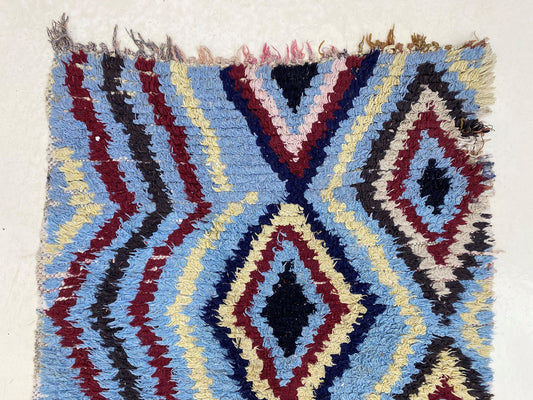 Tapis de couloir marocain unique en laine tissée à la main 3x10, long tapis à losanges colorés.