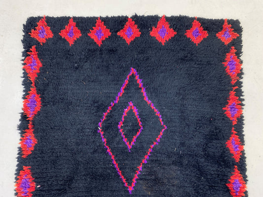 Vintage Moroccan Diamond Runner Rug 3x7.