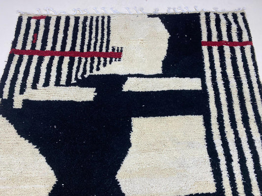 Tapis marocain tissé à la main vibrant, style bohème coloré pour le salon.