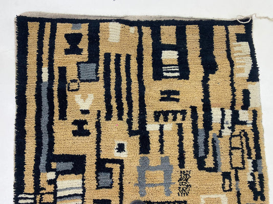 Tapis fait main, tapis berbère marocain coloré unique et personnalisé.