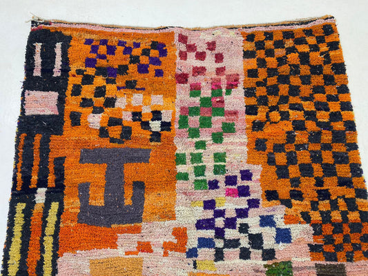Tapis bohème marocain coloré, tapis berbère vibrant noué à la main.