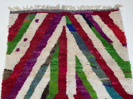 Tapis berbère marocain bohème chic, tapis en laine tissé à la main coloré.