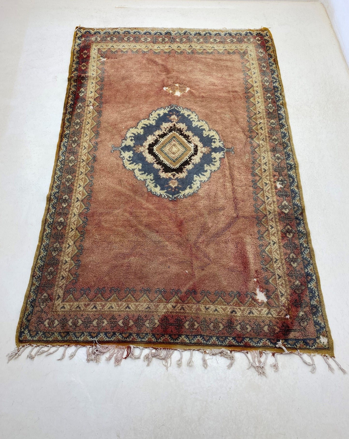 Unique Bohemian Moroccan Area Rug 6x9 ft.